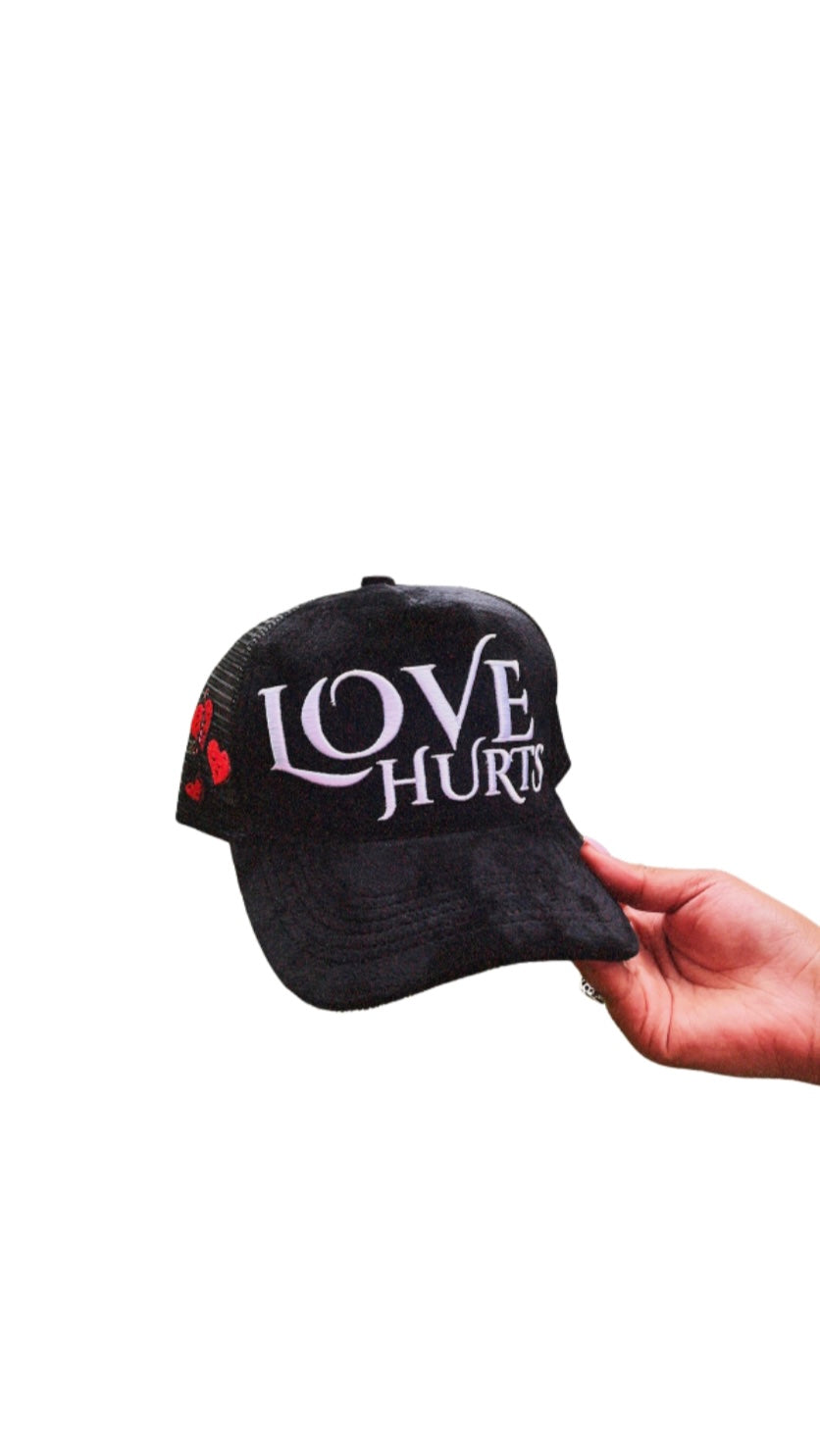 Love Hurts Shoulder Bag – Black Heart Boutique